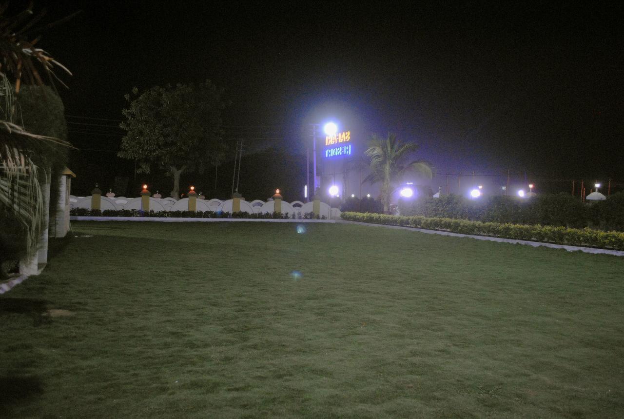 Safari Hotel & Resort Somnāth Exteriör bild